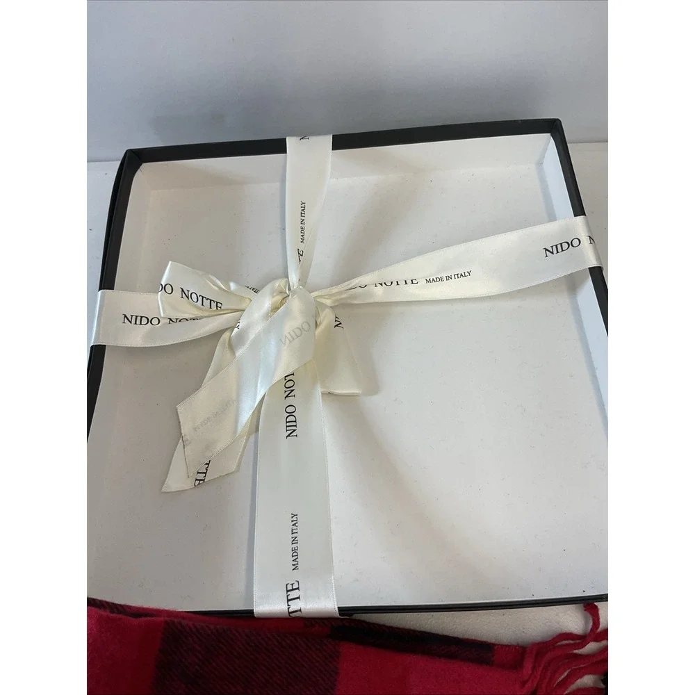 NIDO NOTTE ITALY Red Plaid Throw Blanket NEW in Elegant Gift Box 51